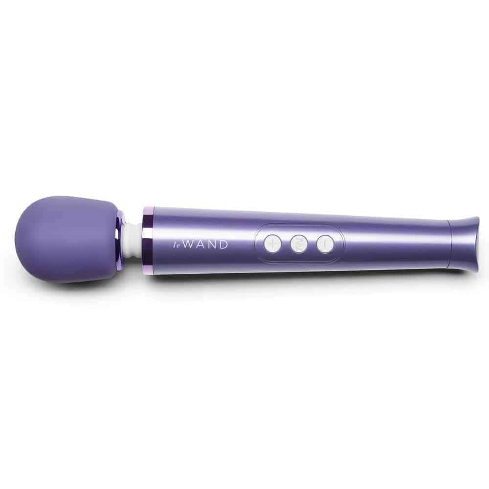 Le Wand Petite Rechargeable Vibrating Massager Violet-6